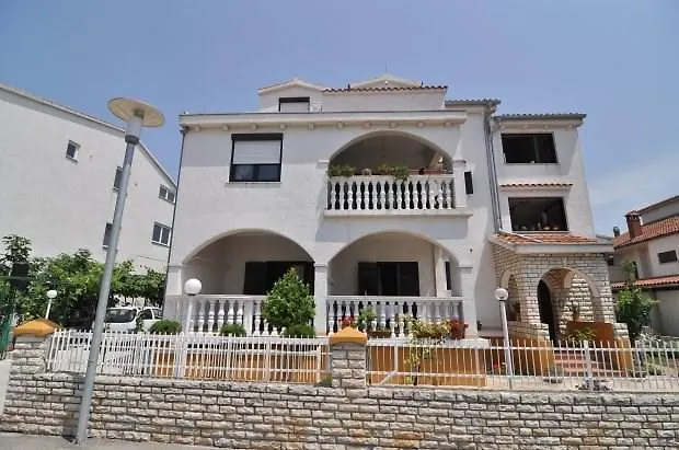 6 * Zadar