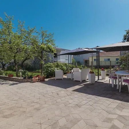 Appartamento 1 Bedroom Stunning In *